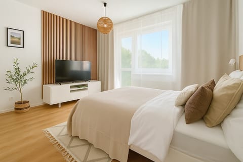 nook | Airport Apartment D209