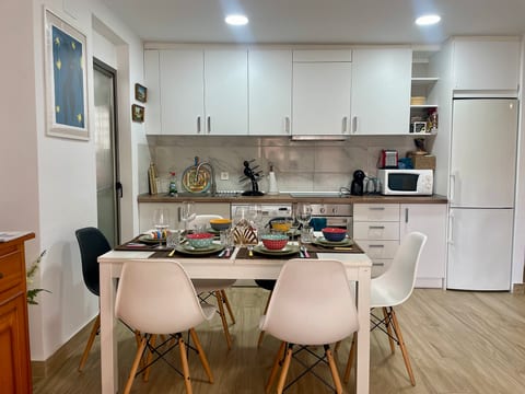 Alma de Lisa Apartment - 1 min to the beach
