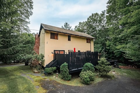 Hot Tub + Game Room + Fire Pit + Deck + Near Lake image 3