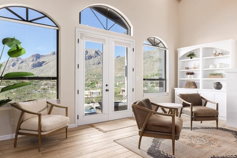 Sonoran Sunset: Mountain Views, Heated Pool & Spa