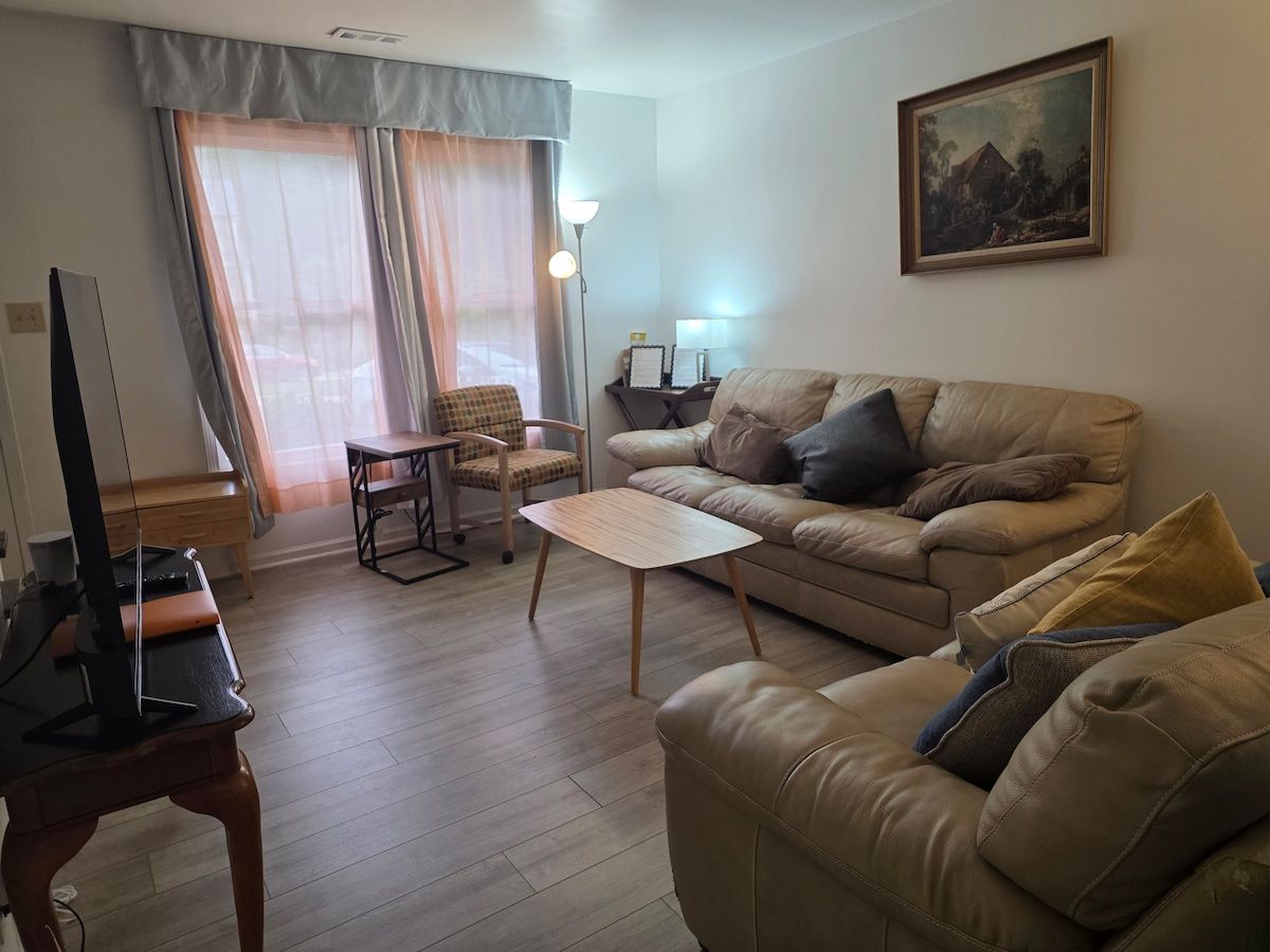 Park clean 2-bedroom  with fence and fire pit 5212