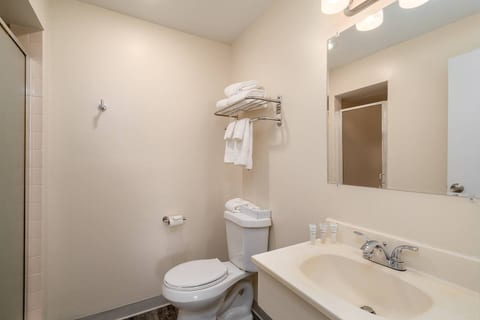 King Room Steps from Downtown COS Nightlife
