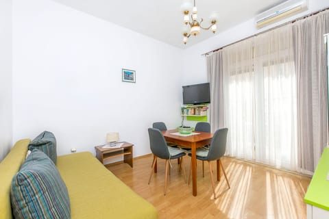 Apartments Makarska Beach - Unit 378471-13
