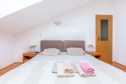 Apartments Makarska Beach - Unit 378478-13