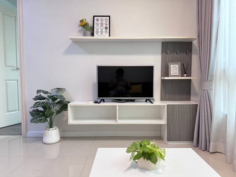 ncie condo in local thai area