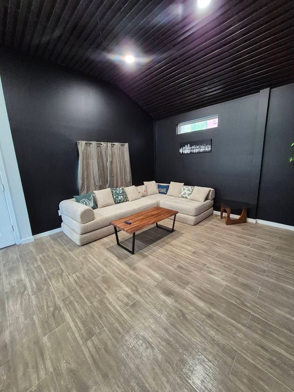 F4 Cosytastic 2 Bedroom vibe den - Fresno