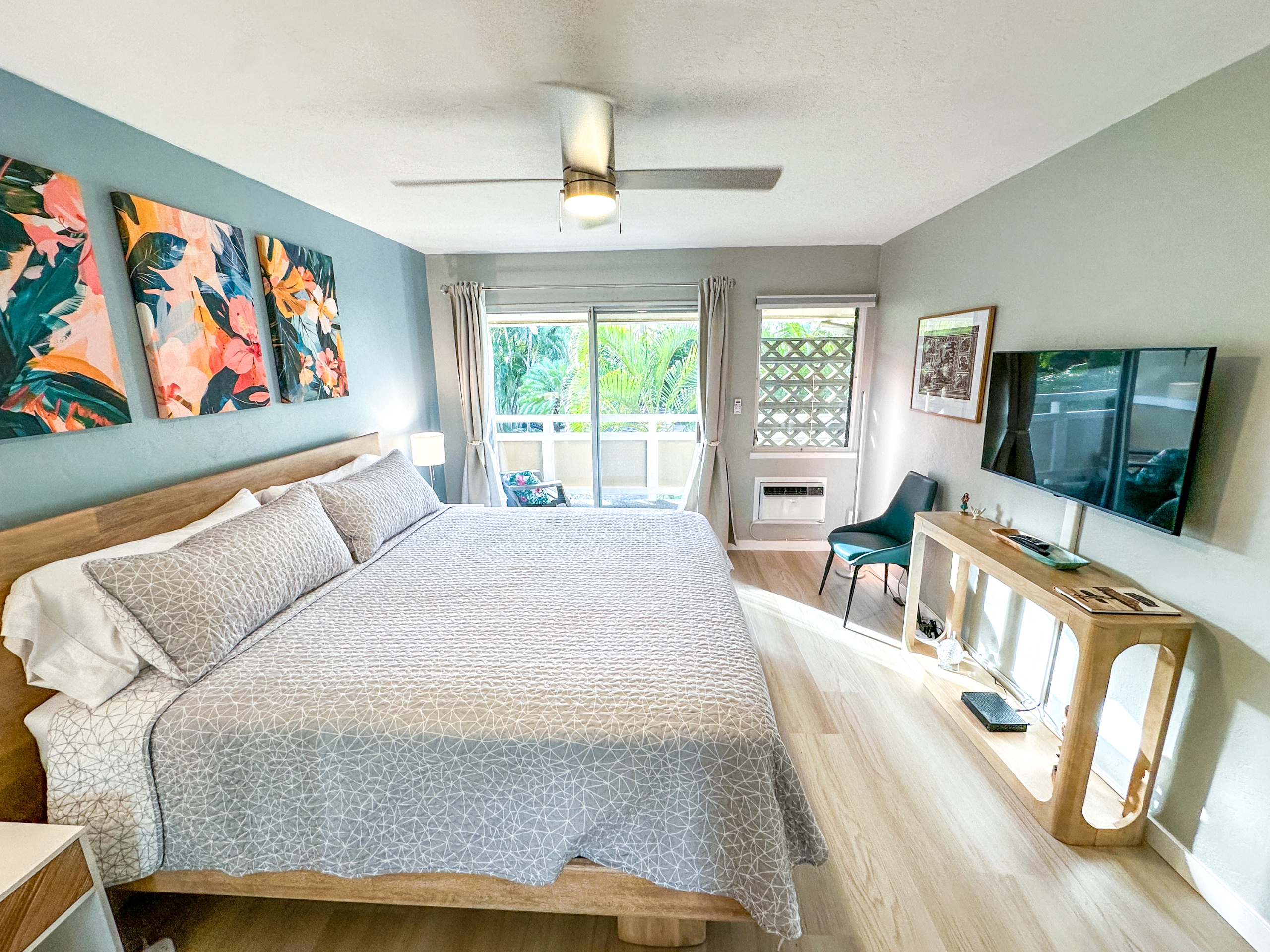 Newly renovated Coconut Coast 1BR condo w/ A/C