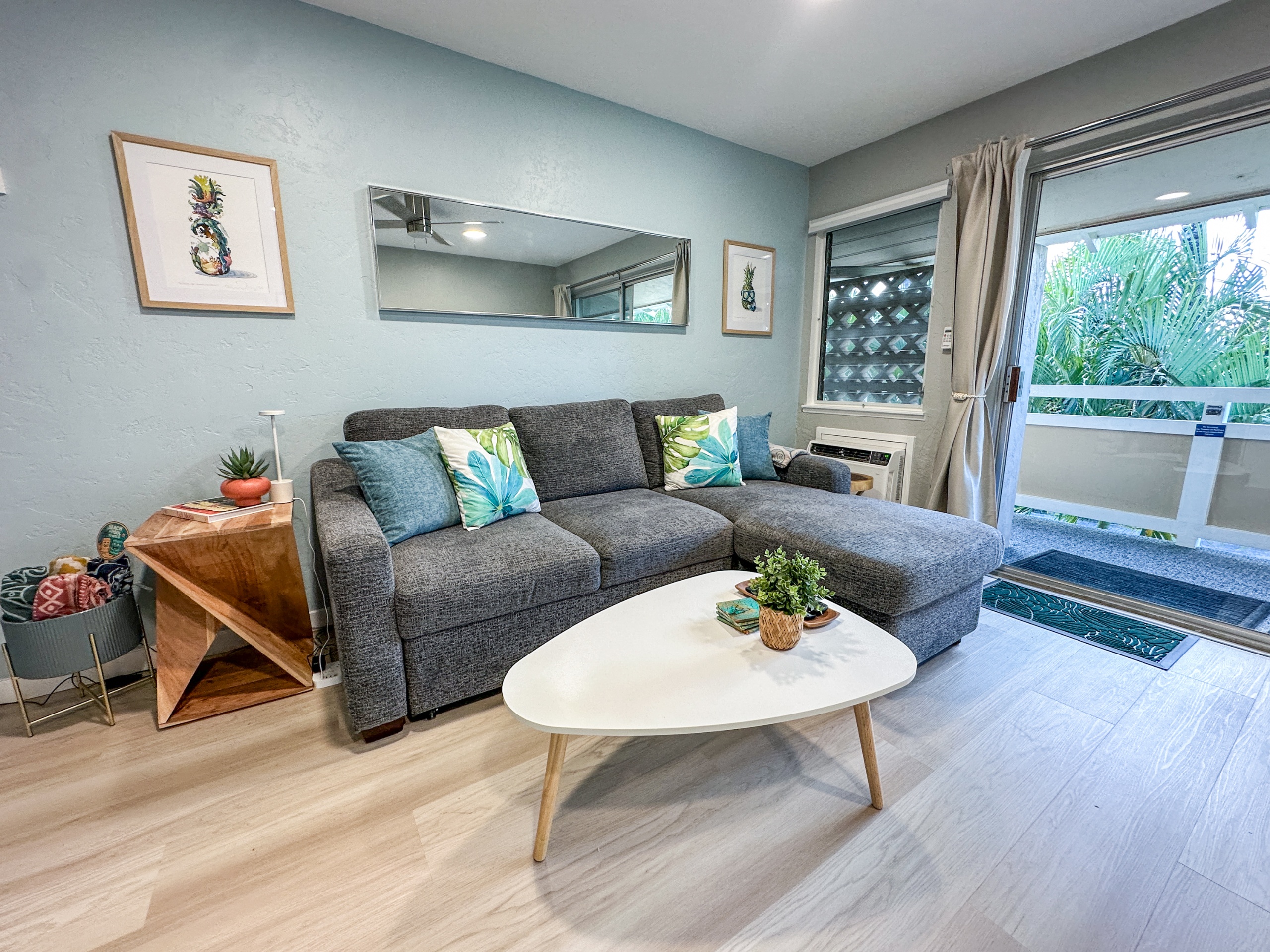 Newly renovated Coconut Coast 1BR condo w/ A/C