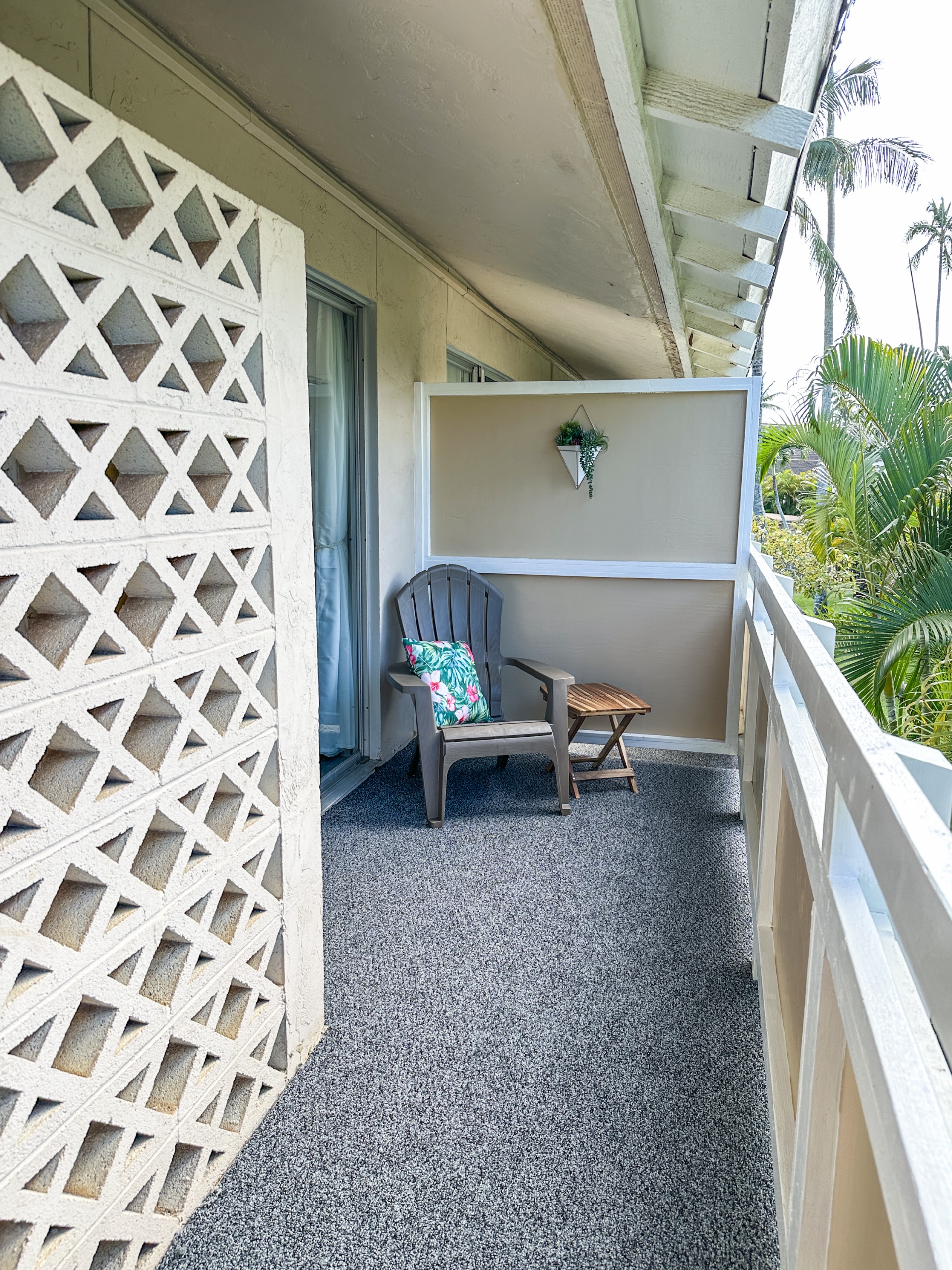 Newly renovated Coconut Coast 1BR condo w/ A/C