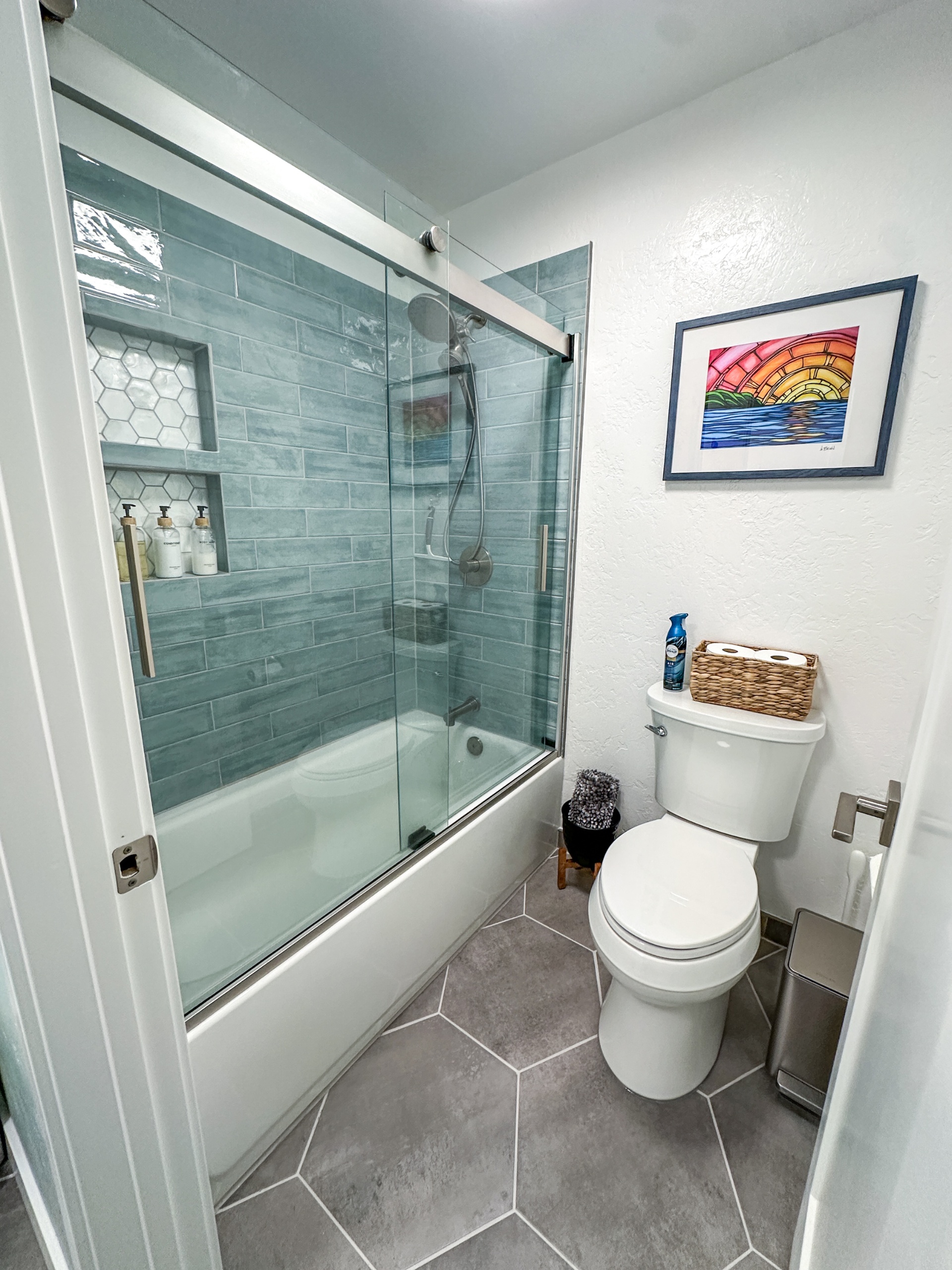 Newly renovated Coconut Coast 1BR condo w/ A/C
