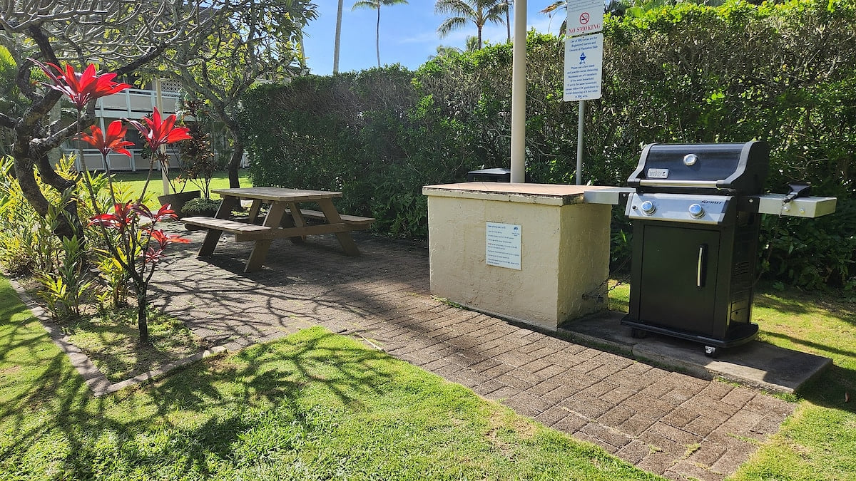 Eating area, prep space and fuel provided