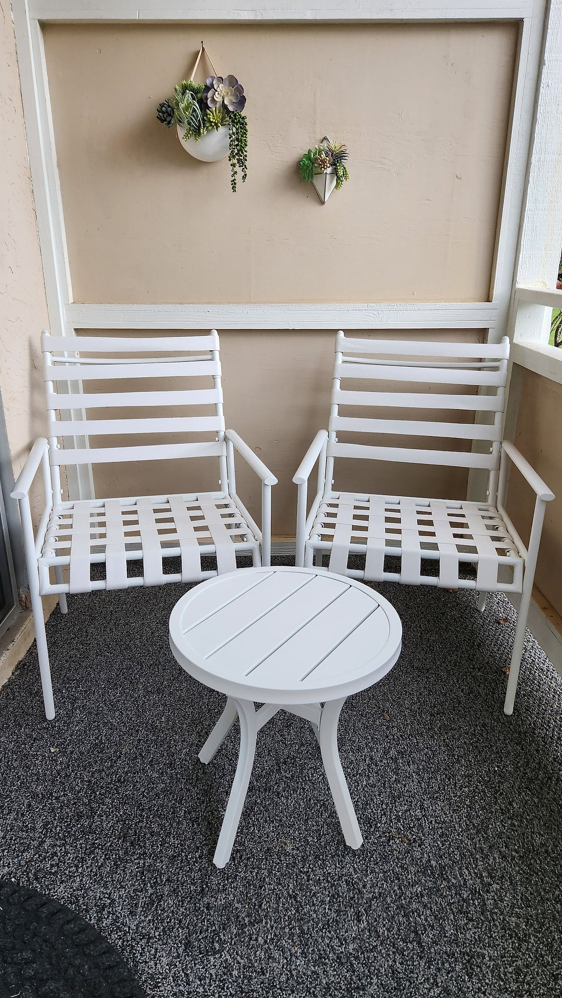 New lanai furniture for coffee, happy hour or just relaxing