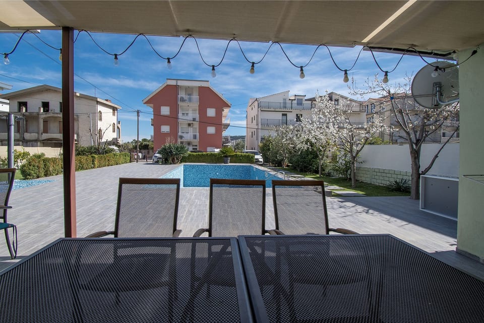 Apartment Lazy Dayz Pool - Unit 378532-13