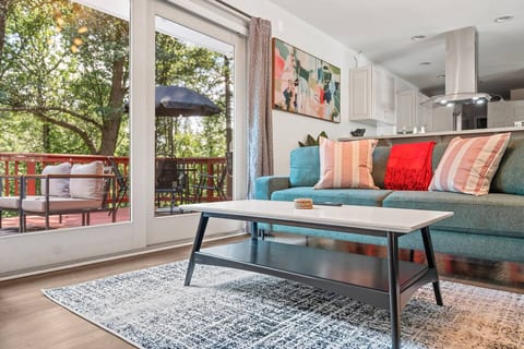 Sleeps 14 +Truist Field+15 mins to ATL+Six Flags