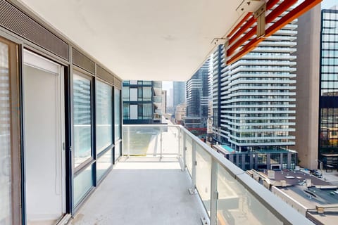 1+1 BR |Eaton Centre, TMU UofT TGH SickKids CAR OK