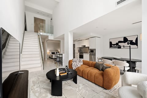 Charming 3BR Urban Retreat in the Heart of Toronto