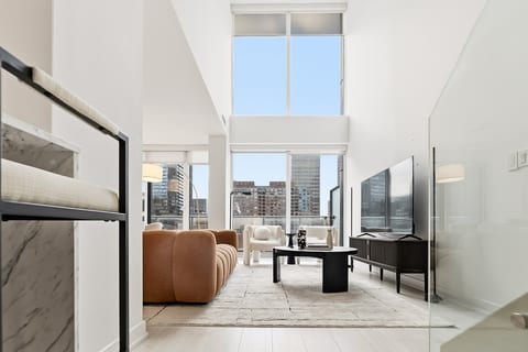 Modern 3BR Urban Retreat in the Heart of Toronto