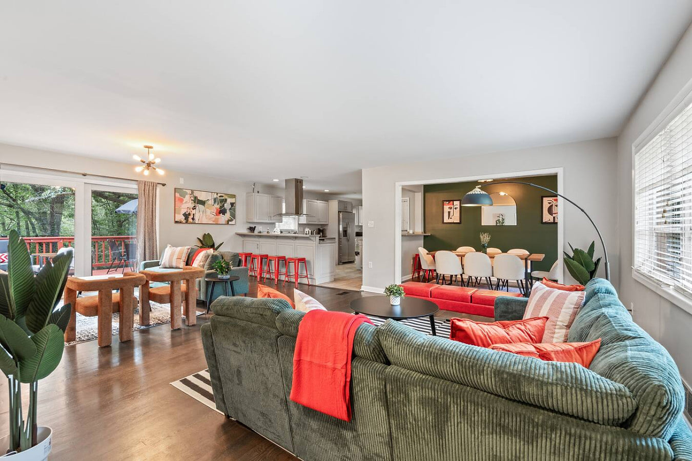 3BR Sleeps 8+Family Fun+Truist Field+Six Flags