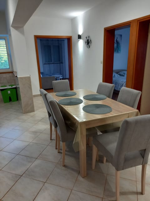 Apartment Ren - Unit 378531-13