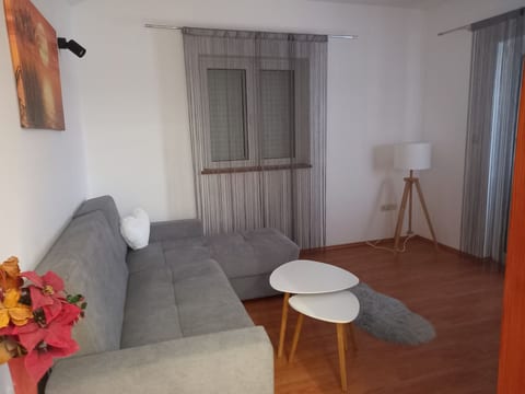 Apartment Ren - Unit 378531-13