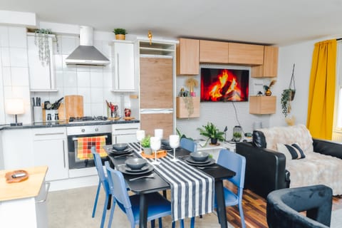 Central Shoreditch Retreat | 2 Bed | Sleeps 6