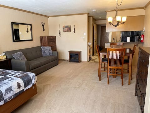 Living room image 1