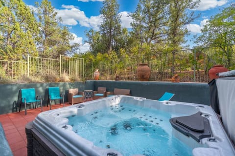 West Sedona Oasis | Spa | Pool Table | Sleeps 16