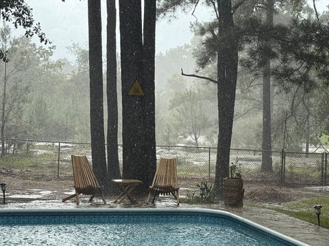 Pool-FIFA-Retreat-Stone Mtn-Arabia Mtn-Easy Access image 3