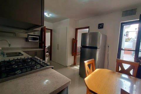 Equipped Kitchen. 