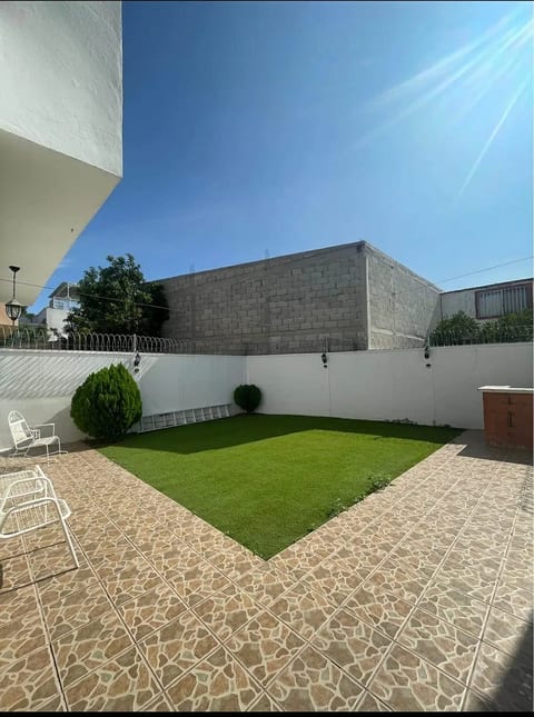 Large patio with barbecue area. No parties or group gatherings. No noise or loud music after 10pm.