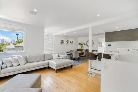 The Villa on Anglesea. image 1