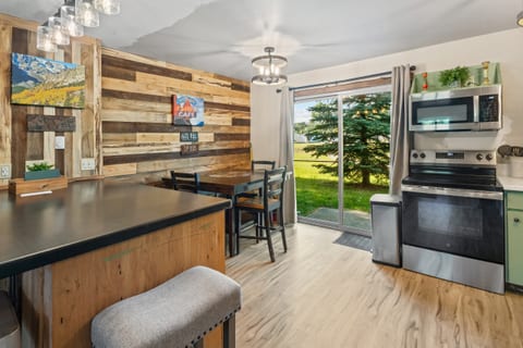 Château Rouge 210 ~ Sawmill Flats
