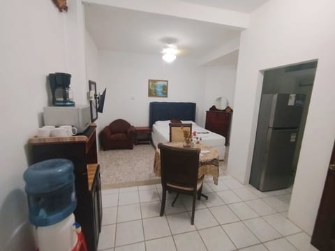Sunrise Studio w Pool by Sea/Airport/Restau/Casino