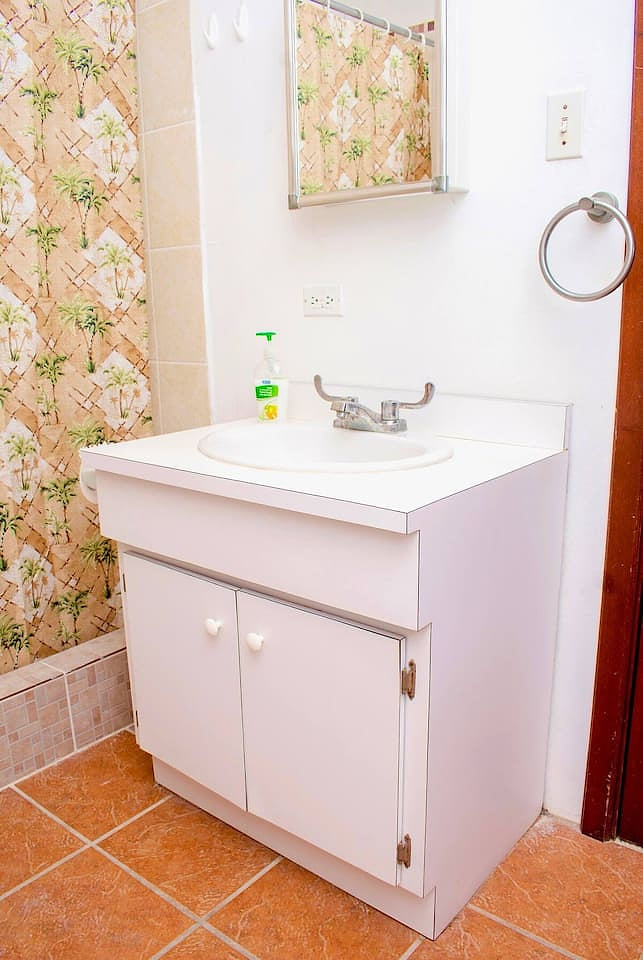 Relaxing Studio w Pool by Sea, Airport/Casino/Rest