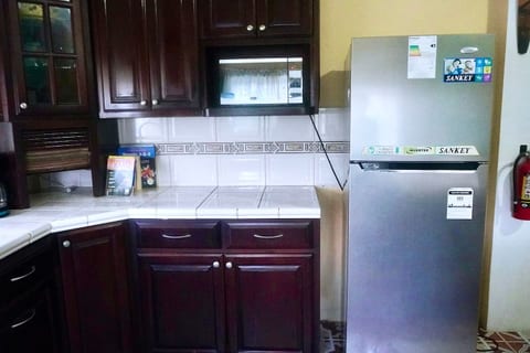 Waterside 2BR SeaView Apt wBalcony/Pool by Airport