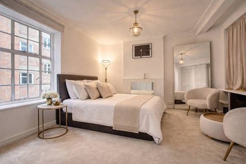Luxury Pad for couples next to Paddington station