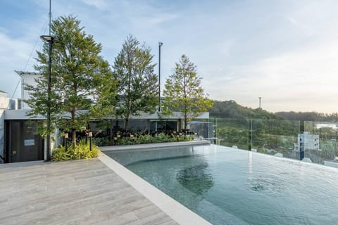 New Boutique APT | Nai Harn | 1BR + extra room
