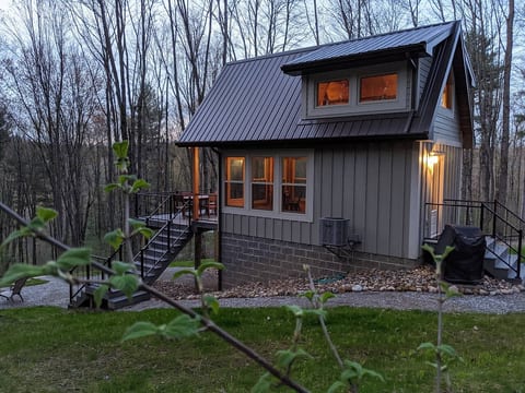 The back view of the tiny cabin. 