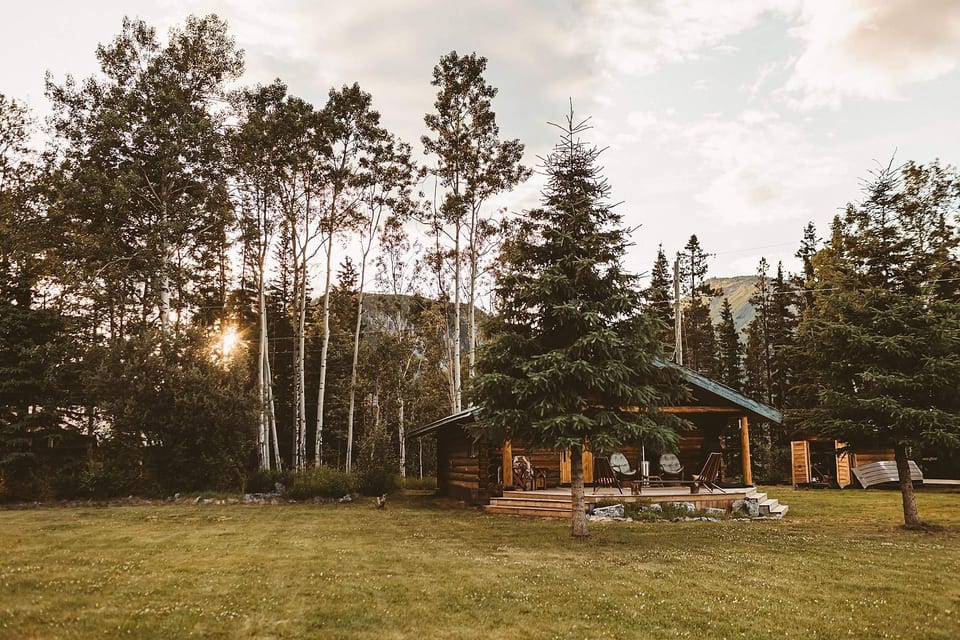 Toad River Mountain View Cabin - Toad River