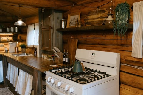 Toad River Mountain View Cabin