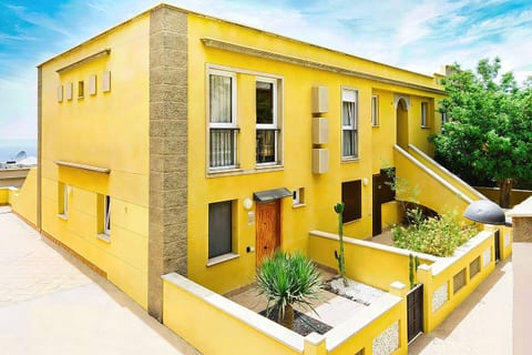 Altos del Roque private garage, Tenerife rental, townhouse, designer stay