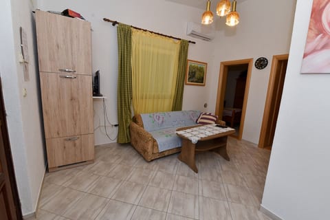 Apartments Karacic - Unit 378495-13