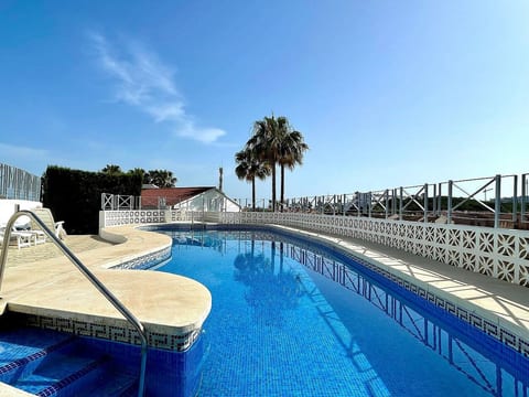 WHITE DREAM Near the Sea 3bed by Solrentspain