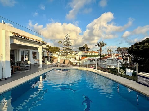 Villa Ibiza by Solrentspain - La Cala de Mijas