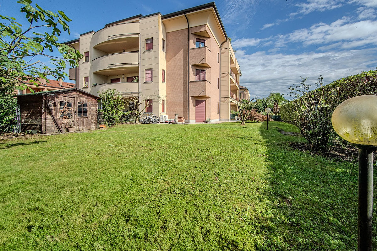 Apartment 16km from the center of Milan image 1