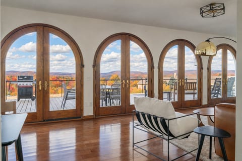 Living - Views