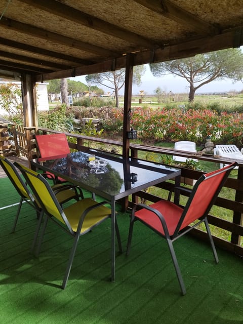 Lakeside campsite on the Mediterranean Mobile home