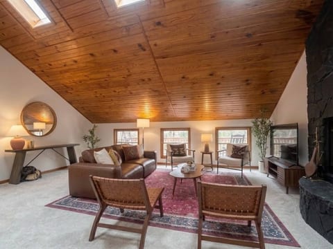 Hot Tub | Game Room | Theater | Fire Pit | Pool