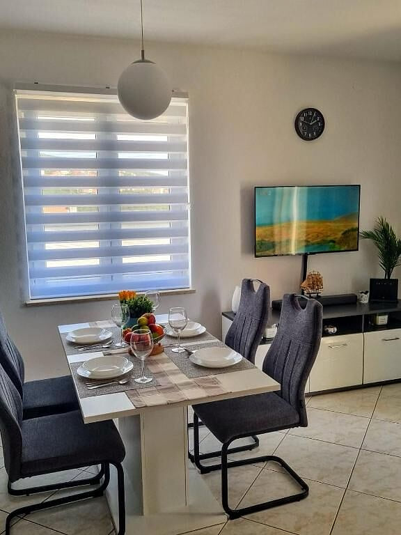 Apartment Roko - Unit 378538-13