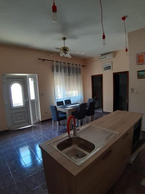 Apartment Buska - Unit 378554-13